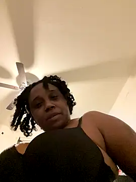 Snapshot of DestinyThickems89 chatting on 11.19.25 DestinyThickems89 online show from 11.19.25