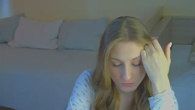 BritneyCruze online show from 04.10.26