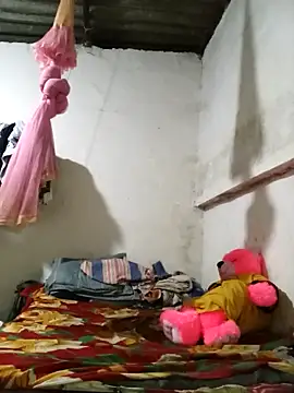 Snapshot of Cute_boleh chatting on 02.19.25 Cute boleh online show from 02.19.25