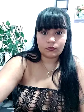 Snapshot of therollingg chatting on 02.19.25 therollingg online show from 02.19.25