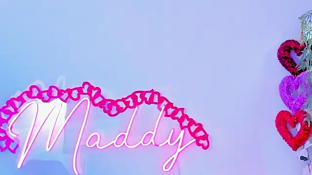 MaddyParisi online show from 02.15.25