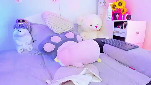 MaddyParisi online show from 03.23.25