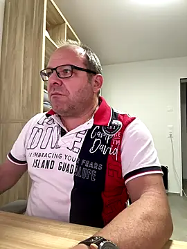 coupleLatinaLovers online show from 12.03.25