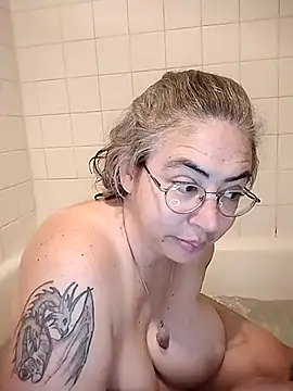 GraceHenderson online show from 02.08.25