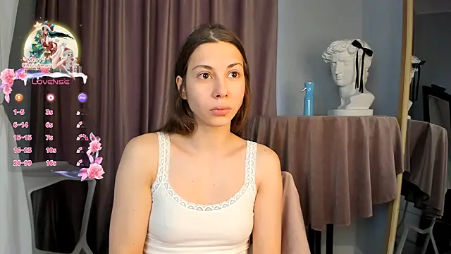 Snapshot of Lucutes chatting on 12.26.24 Lucutes online show from 12.26.24