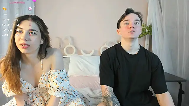 Snapshot of Lucutes chatting on 02.26.25 Lucutes online show from 02.26.25