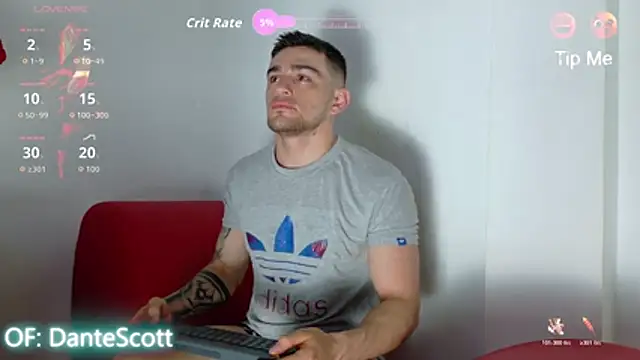Snapshot of Sexy_Alejandro_ chatting on 05.20.26 Sexy Alejandro online show from 05.20.26