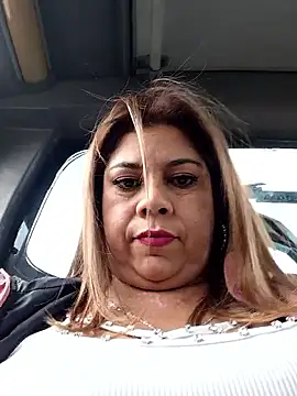 Laura-Hernandez online show from 04.10.26