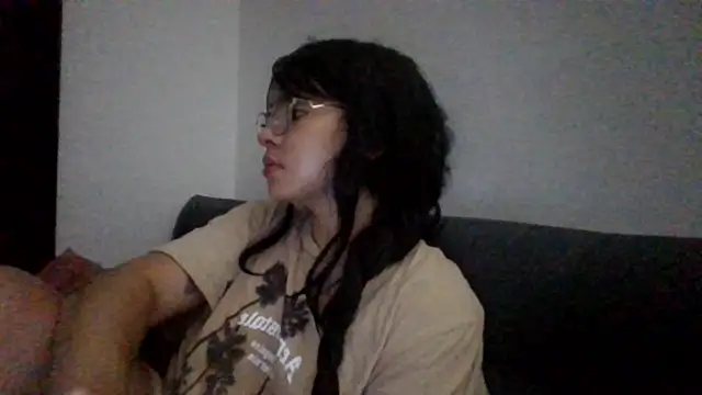 Kiri Cutee online show from 01.26.25