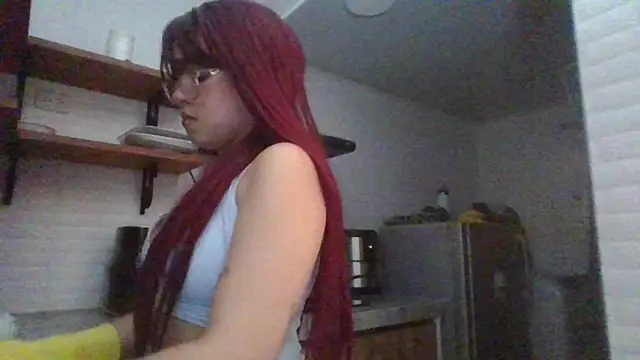 Kiri Cutee online show from 02.20.25