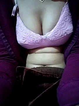 Snapshot of Shanvi_Tyagi chatting on 01.02.25 Shanvi Tyagi online show from 01.02.25