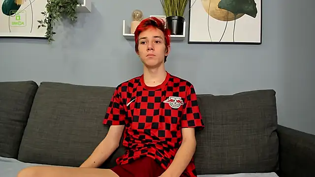 Snapshot of Viego_Pattel chatting on 12.15.24 Viego Pattel online show from 12.15.24