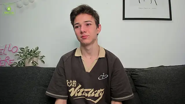 Snapshot of Viego_Pattel chatting on 10.05.25 Viego Pattel online show from 10.05.25