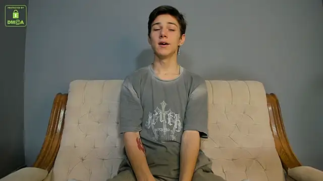 Snapshot of Viego_Pattel chatting on 10.16.25 Viego Pattel online show from 10.16.25