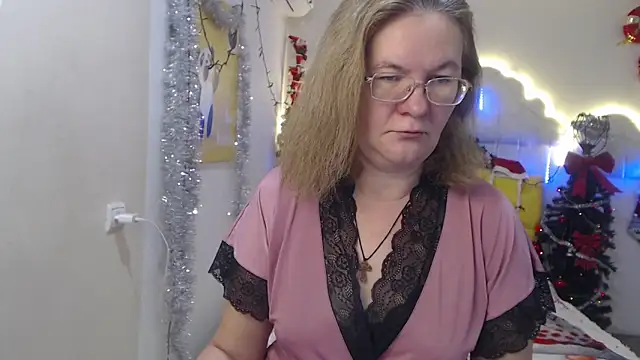 HolyMilfa online show from 12.13.24