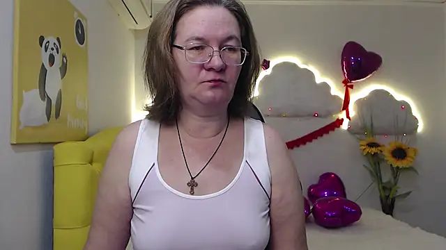 HolyMilfa online show from 02.20.25