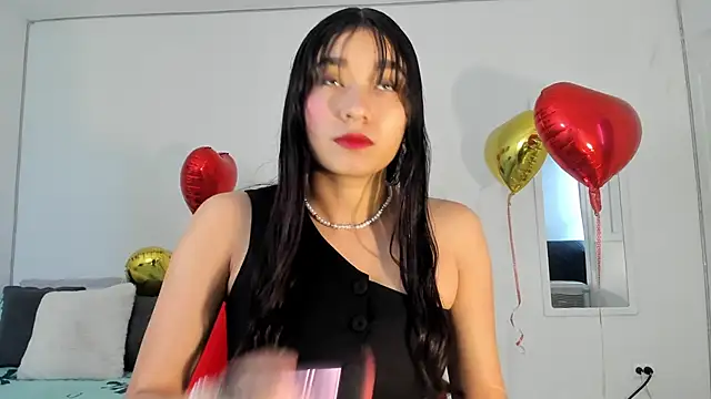 Maia W10 online show from 02.24.25