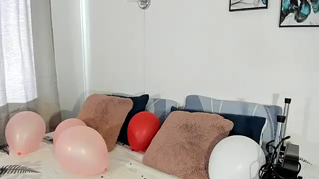 Maia W10 online show from 03.19.25