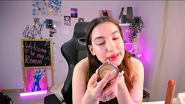 Snapshot of MelissaLovvv chatting on 02.25.25 MelissaLovvv online show from 02.25.25