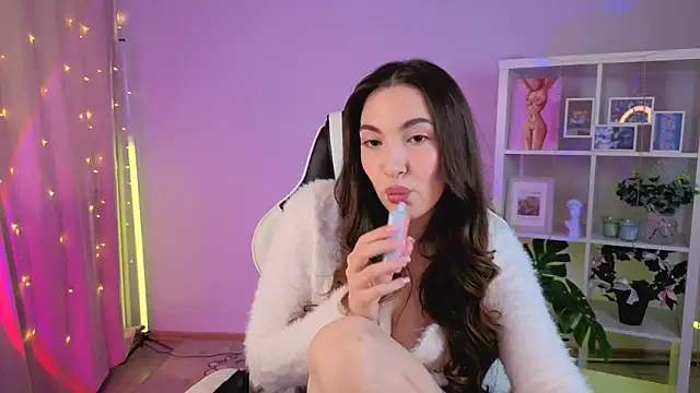 Snapshot of MelissaLovvv chatting on 05.19.26 MelissaLovvv online show from 05.19.26