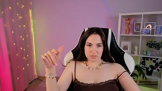 Snapshot of MelissaLovvv chatting on 06.07.26 MelissaLovvv online show from 06.07.26