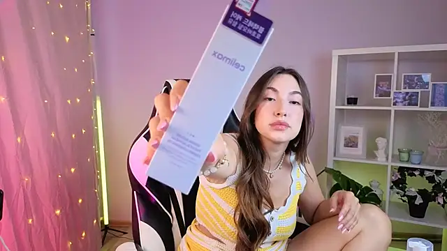 Snapshot of MelissaLovvv chatting on 06.27.26 MelissaLovvv online show from 06.27.26