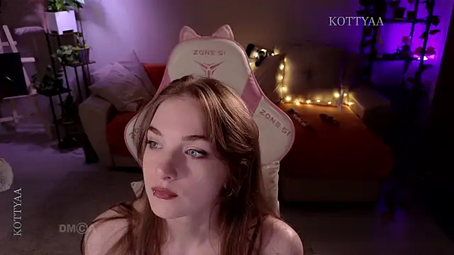 Snapshot of -Kottyaa- chatting on 04.01.26 -Kottyaa- online show from 04.01.26