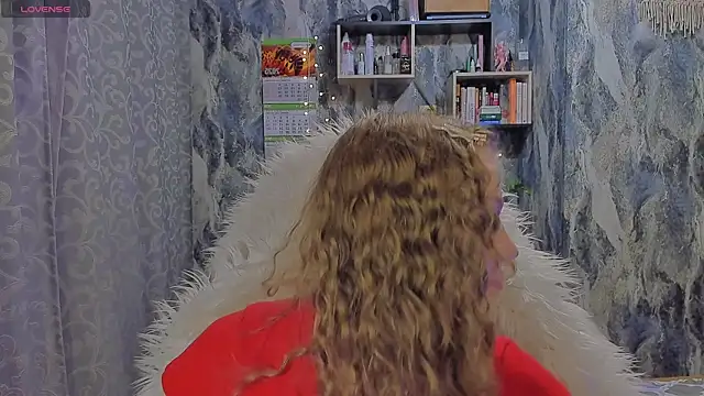 JuxxxsyBunx online show from 10.04.25