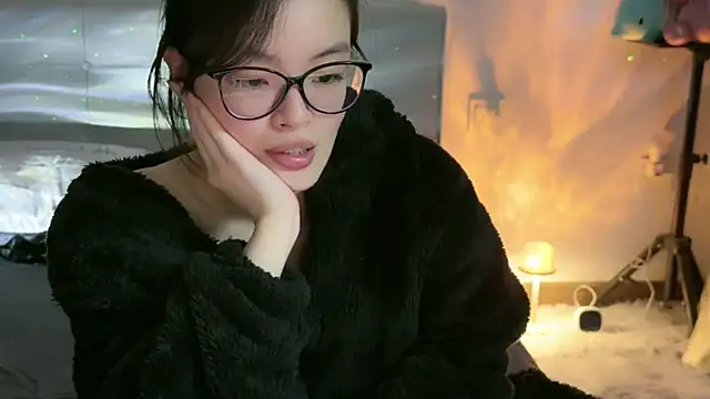 Snapshot of Fairy-HF chatting on 12.10.24 Fairy-HF online show from 12.10.24