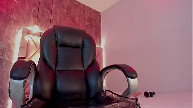 megan 100 online show from 05.13.26