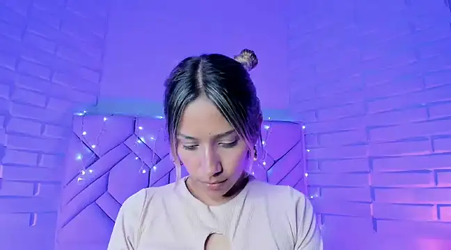 BriannaHarps online show from 01.09.25