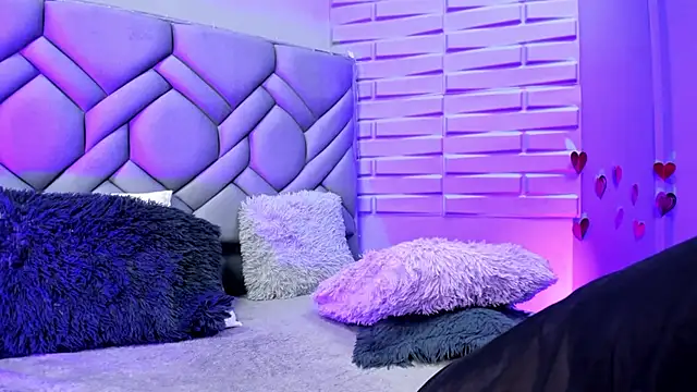 BriannaHarps online show from 02.15.25