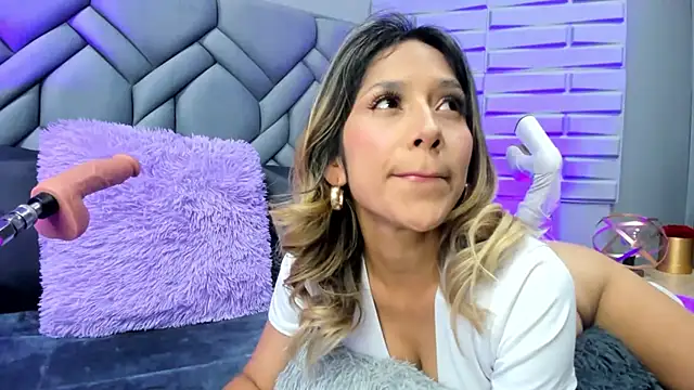 BriannaHarps online show from 02.25.25