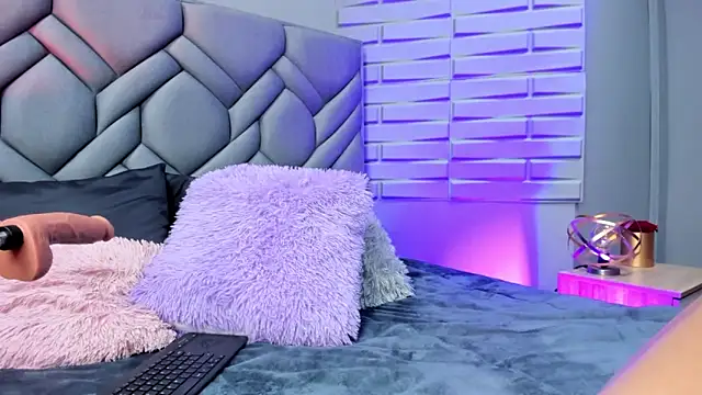 BriannaHarps online show from 03.01.25