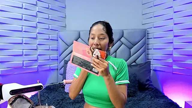 BriannaHarps online show from 03.06.25