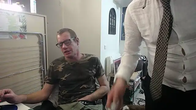 Maikel1981-NL online show from 12.25.24