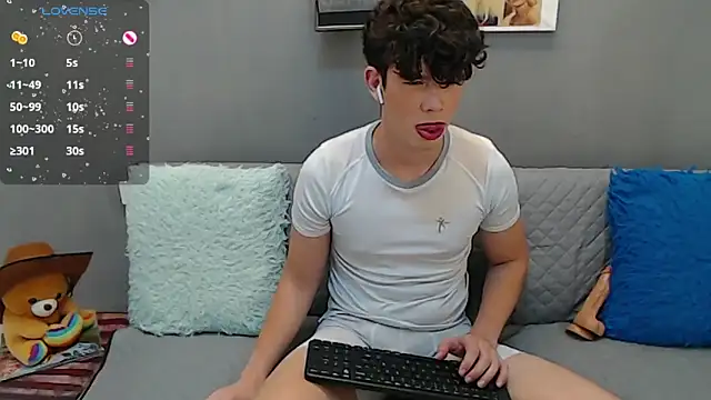 Angelo-cianuro- online show from 01.25.25