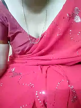 Snapshot of aliseanu chatting on 12.22.24 aliseanu online show from 12.22.24