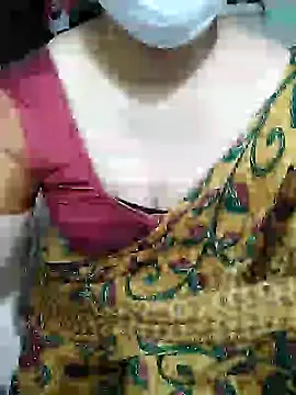 Snapshot of aliseanu chatting on 01.17.25 aliseanu online show from 01.17.25