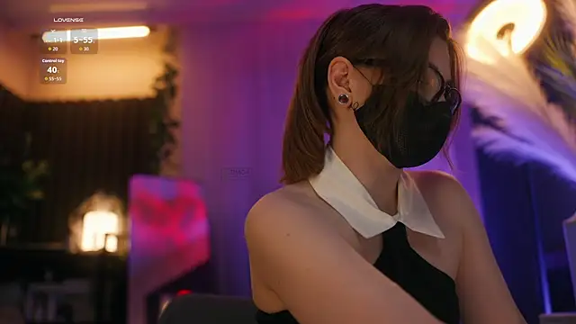 Snapshot of aarimass chatting on 02.17.26 aarimass online show from 02.17.26