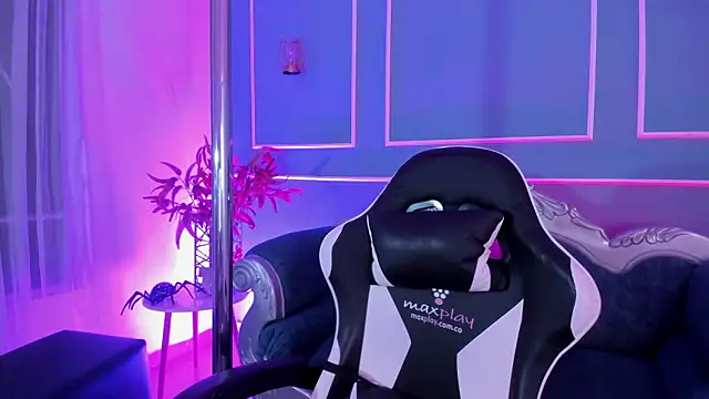 Snapshot of Red_star8 chatting on 02.15.26 Red star8 online show from 02.15.26