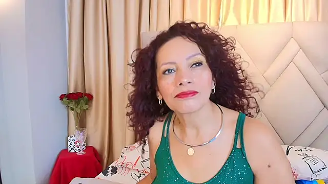 Snapshot of Kasandra_Gomez chatting on 05.28.26 Kasandra Gomez online show from 05.28.26