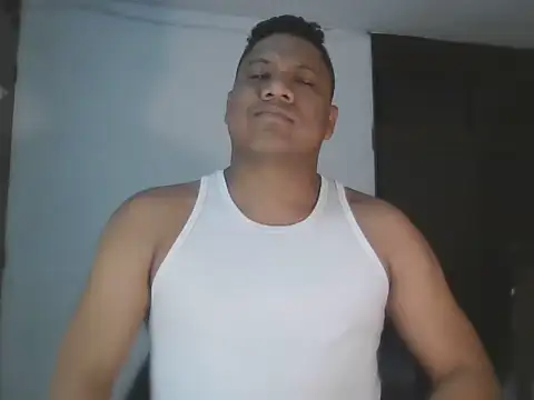 Snapshot of latinblack01 chatting on 11.17.25 latinblack01 online show from 11.17.25