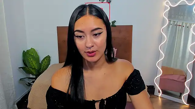 Moonshine tay online show from 12.09.24