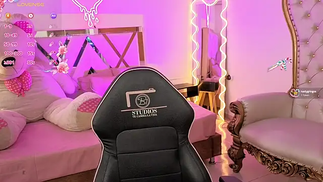 Moonshine tay online show from 09.24.25