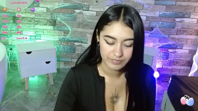 Moonshine tay online show from 10.20.25