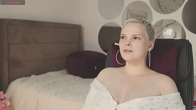 LikaBerry1 online show from 09.21.25