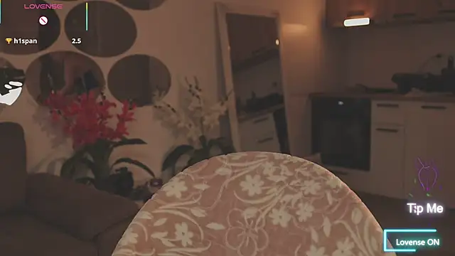 LikaBerry1 online show from 10.29.25