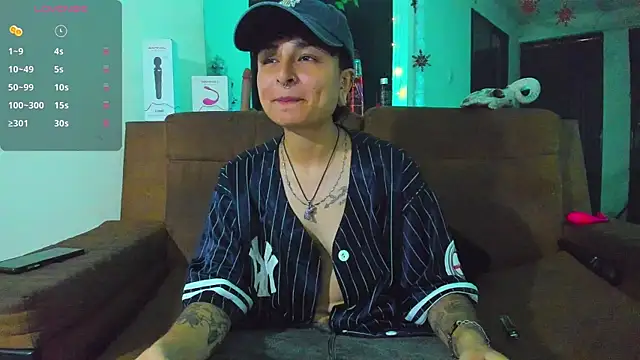 Snapshot of ZuryRamirez_ chatting on 12.12.24 ZuryRamirez online show from 12.12.24