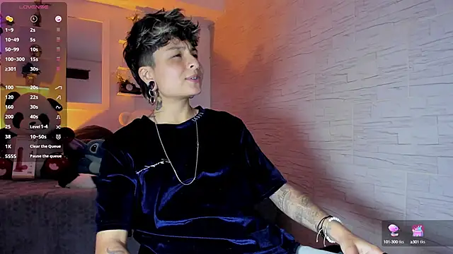 Snapshot of ZuryRamirez_ chatting on 09.21.25 ZuryRamirez online show from 09.21.25